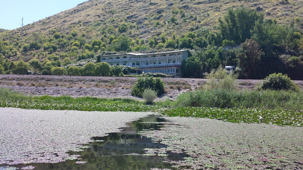 Guesthouse Mala Venecija Virpazar Zewnętrze zdjęcie